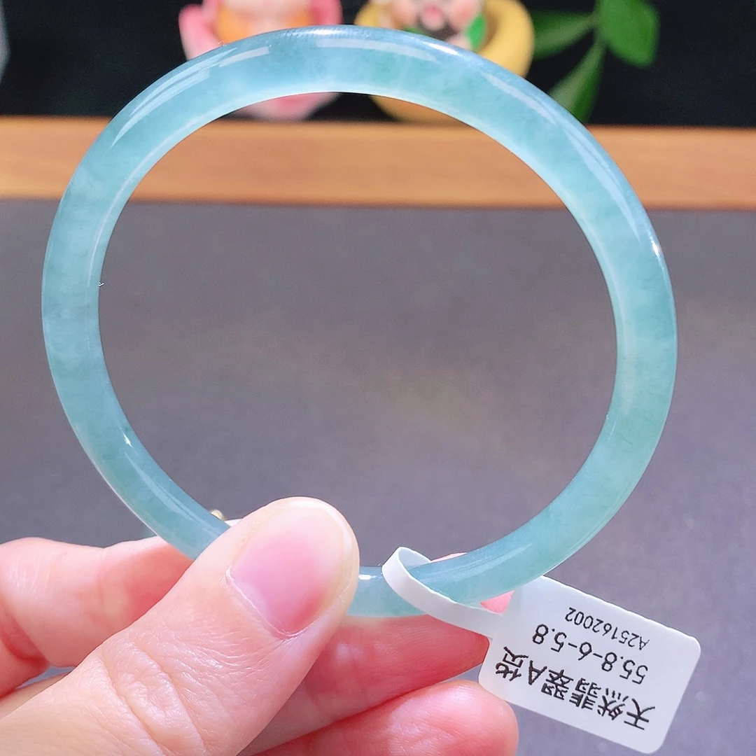 翡翠未镶嵌手镯天然翡翠