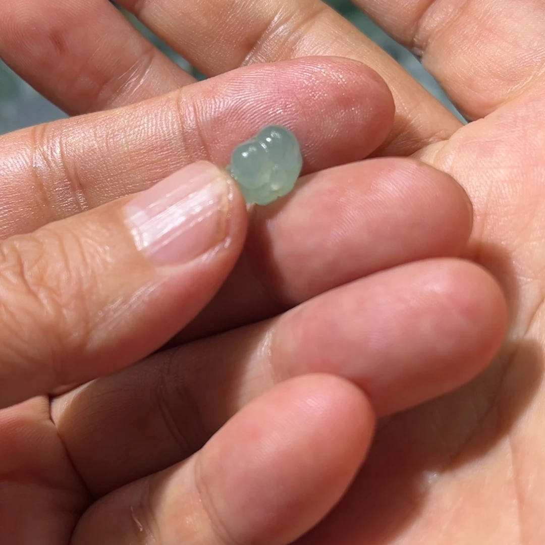 未镶嵌定制翡翠莲花