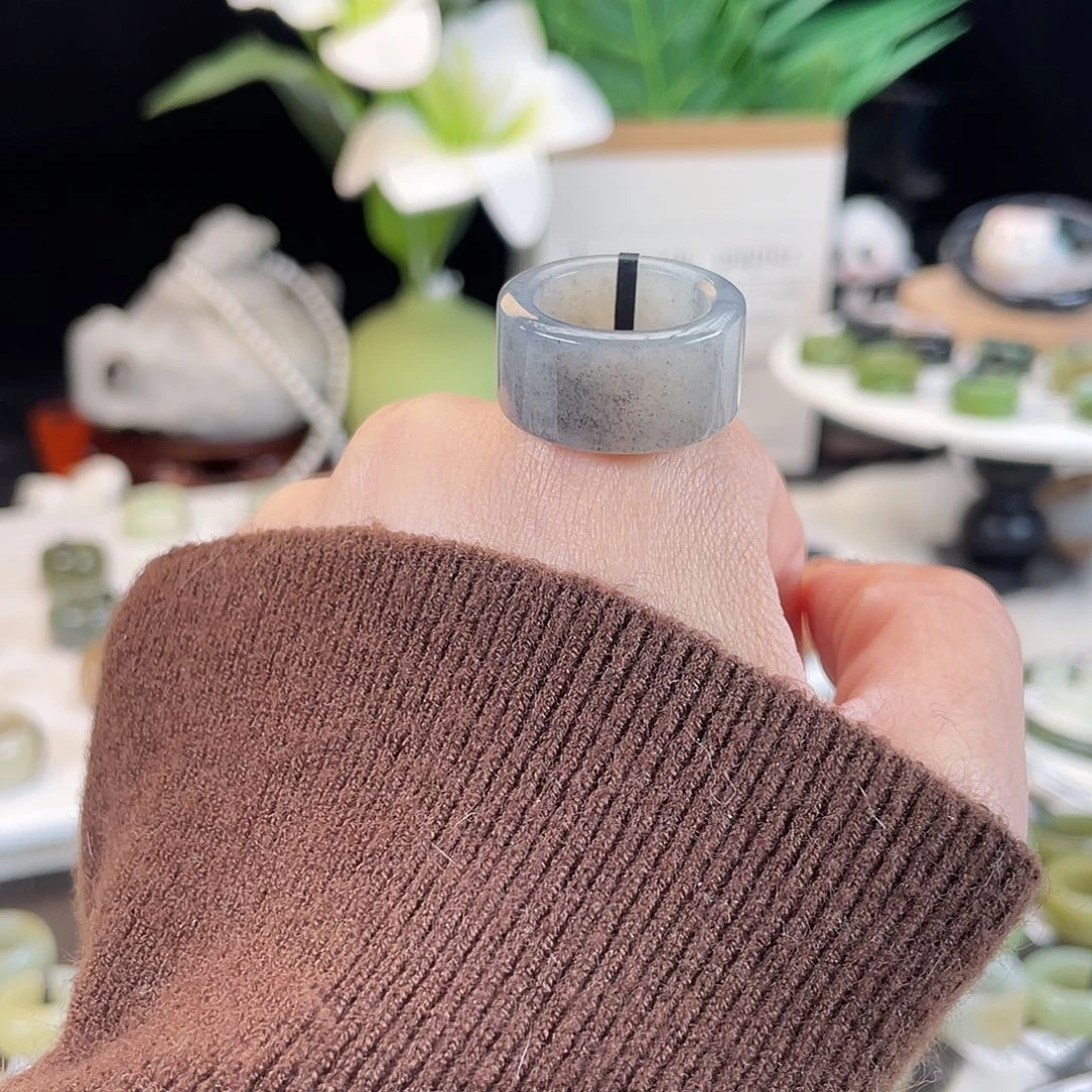 和田玉未镶嵌戒指E108青花意境圆切15.9