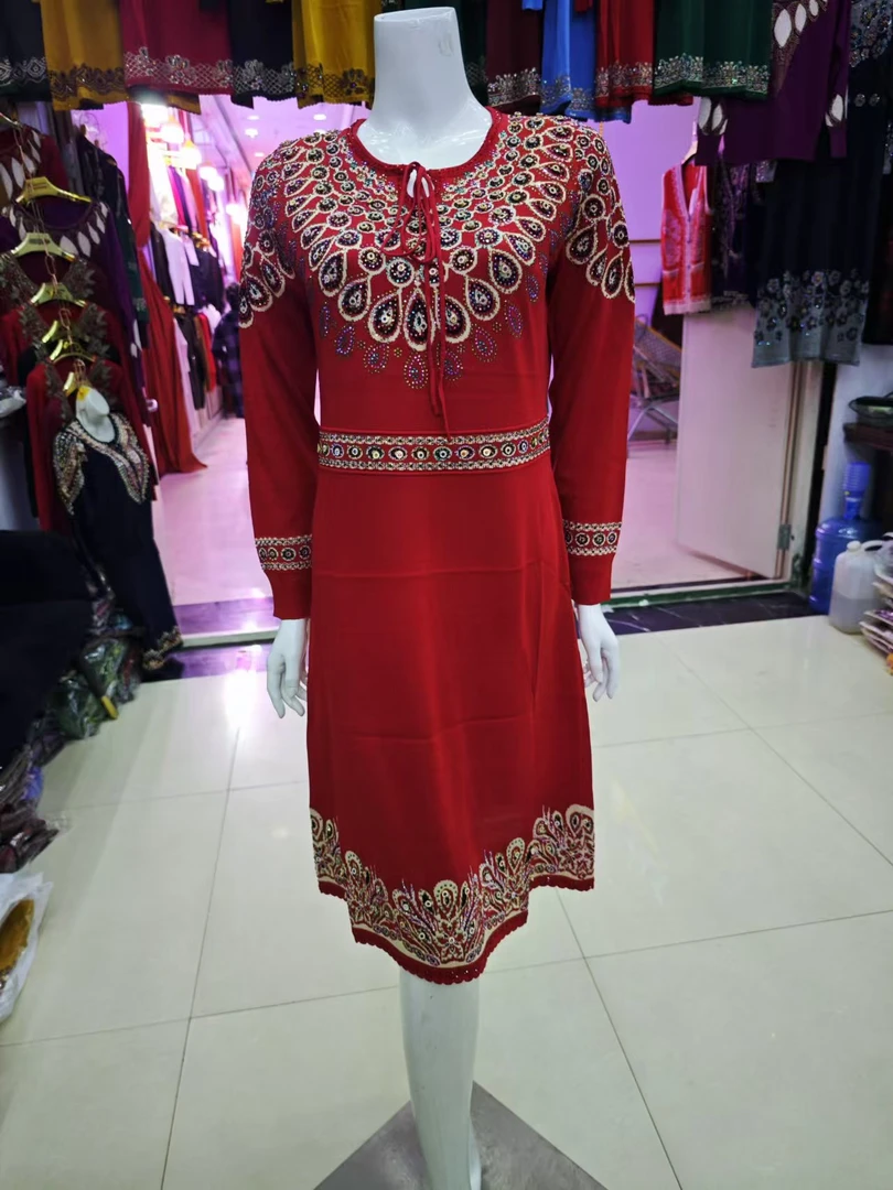 女士舒适连衣裙长款长袖