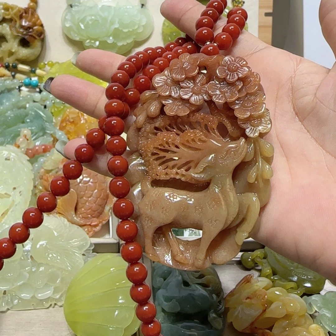 未镶嵌蛇纹石玉吊坠