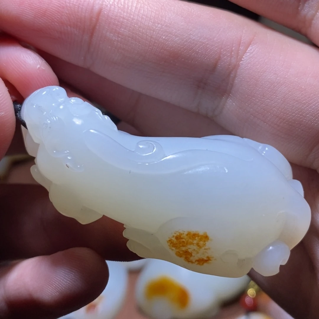 和田玉未镶嵌颈饰唐