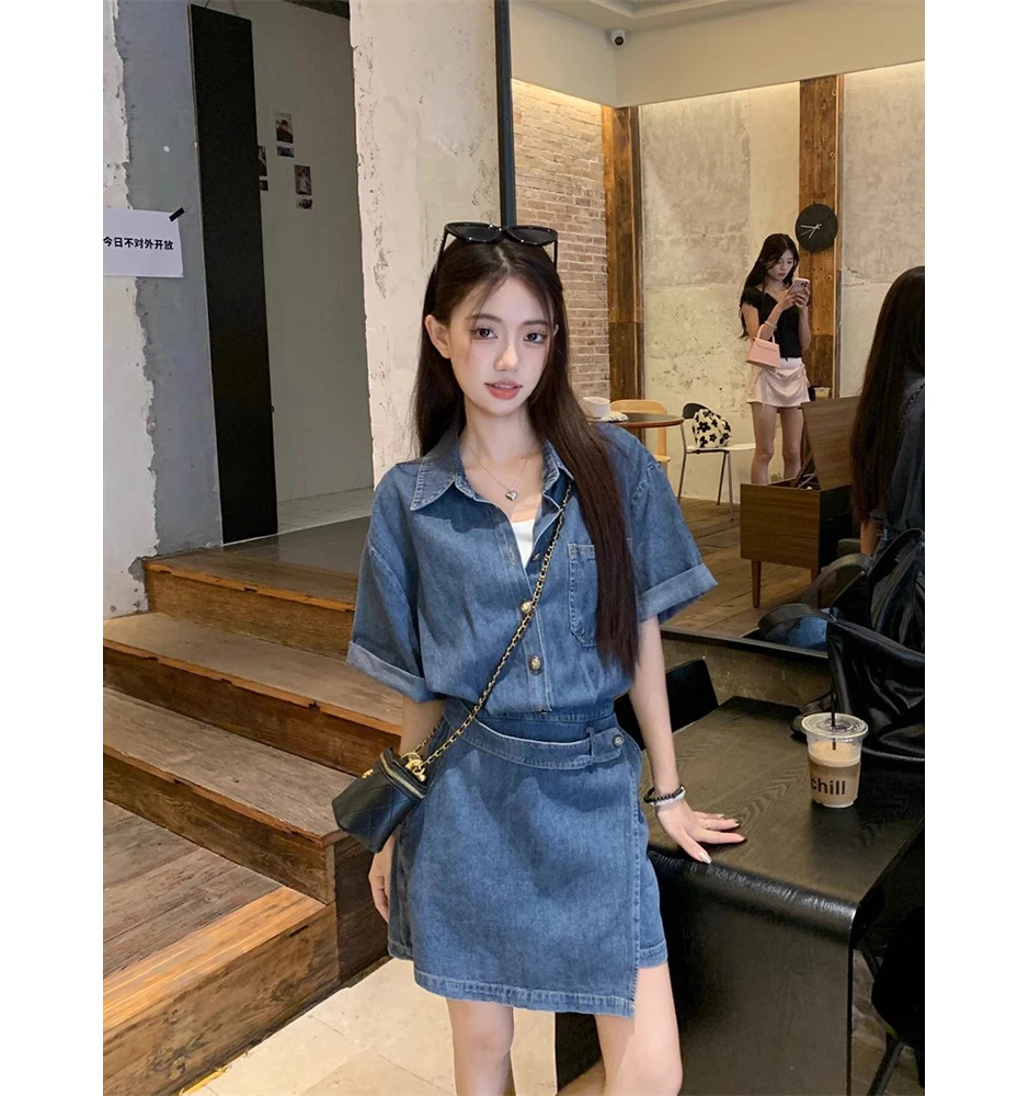 韩版复古气质时尚牛仔连衣裙女2025春季新款减龄小众显瘦包臀短裙