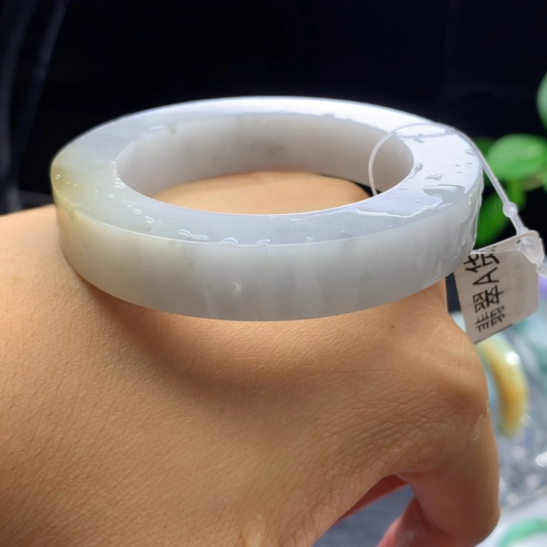 定制翡翠手镯未镶嵌