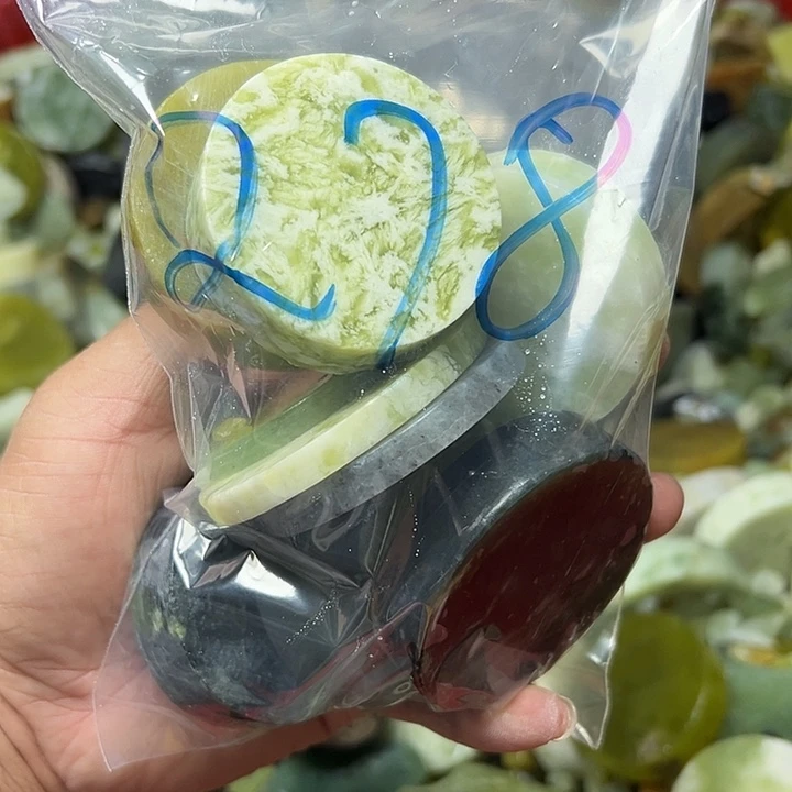 未镶嵌蛇纹石玉鱼缸石，盆景石