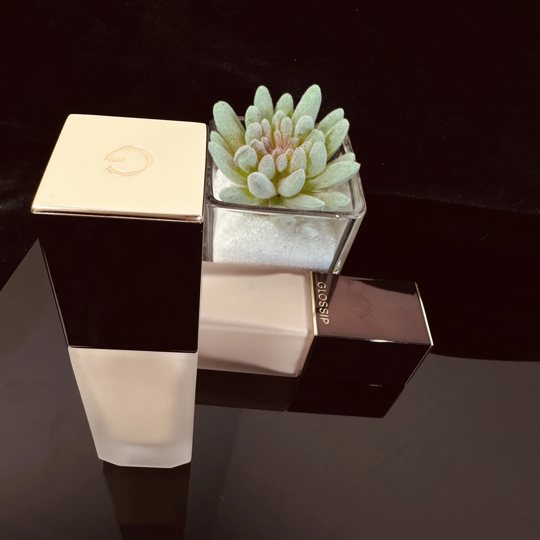 G41-50 致臻柔雾沁润光耀粉底液瓶 裸包发货 认准编号下单