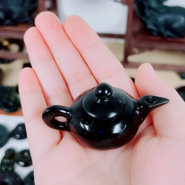 蛇纹石玉未镶嵌玉牌