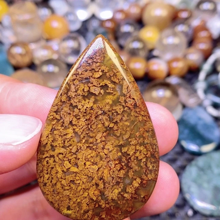 【闪购商品】玛瑙/玉髓颈饰未镶嵌阳*山