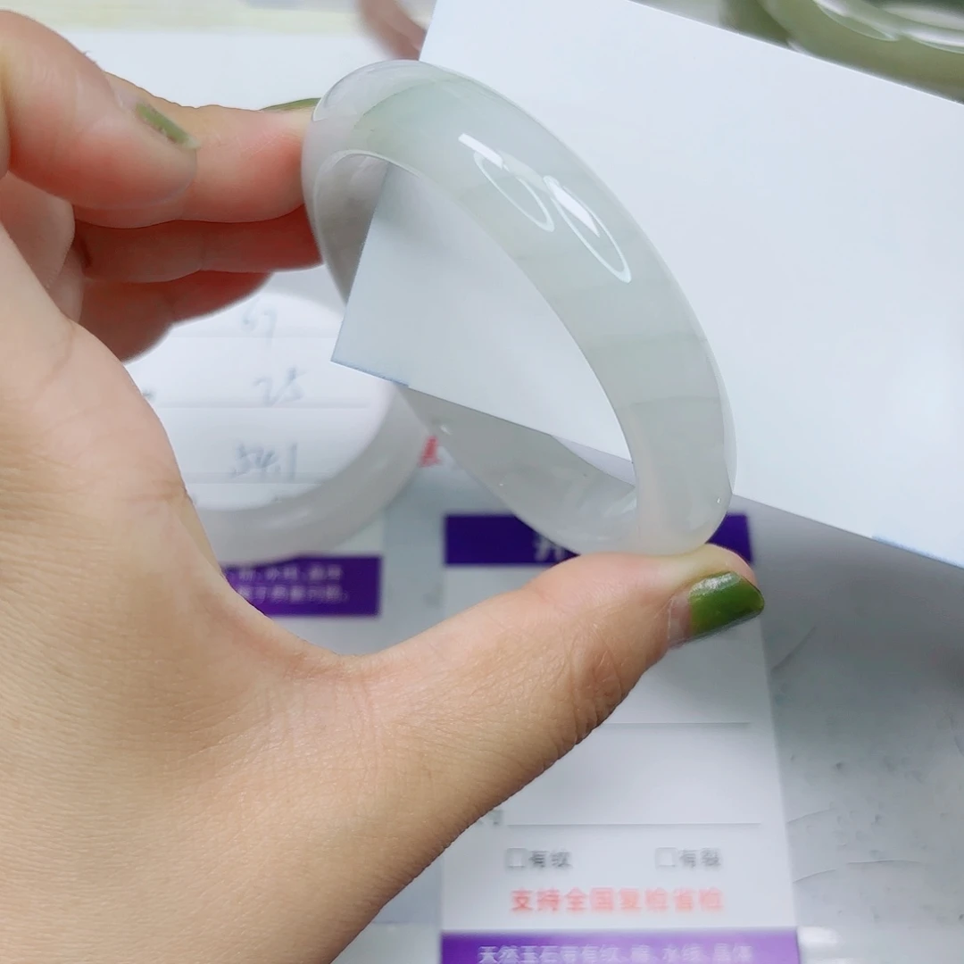 石英质玉未镶嵌手镯68/5655