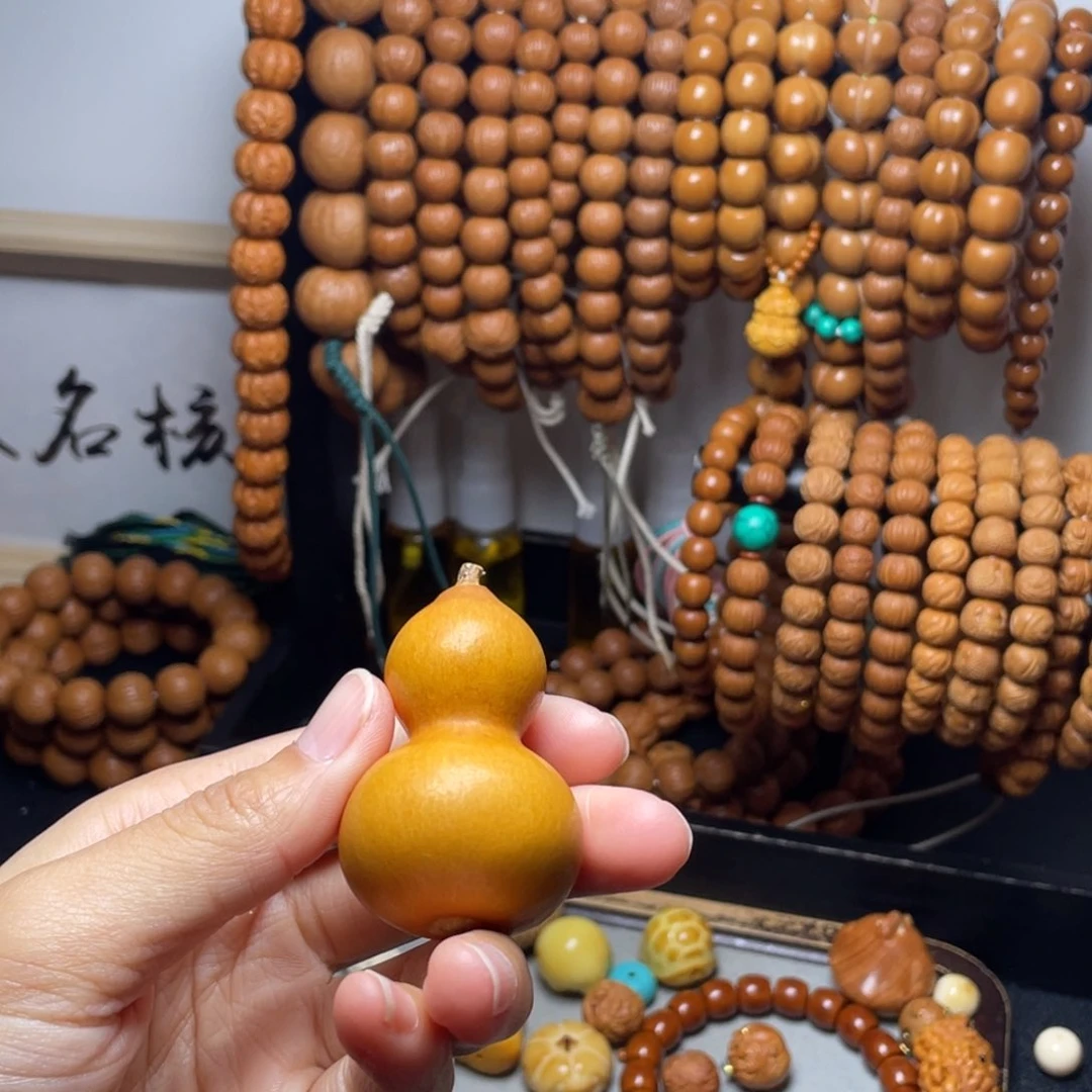 吊坠猴头核桃葫芦