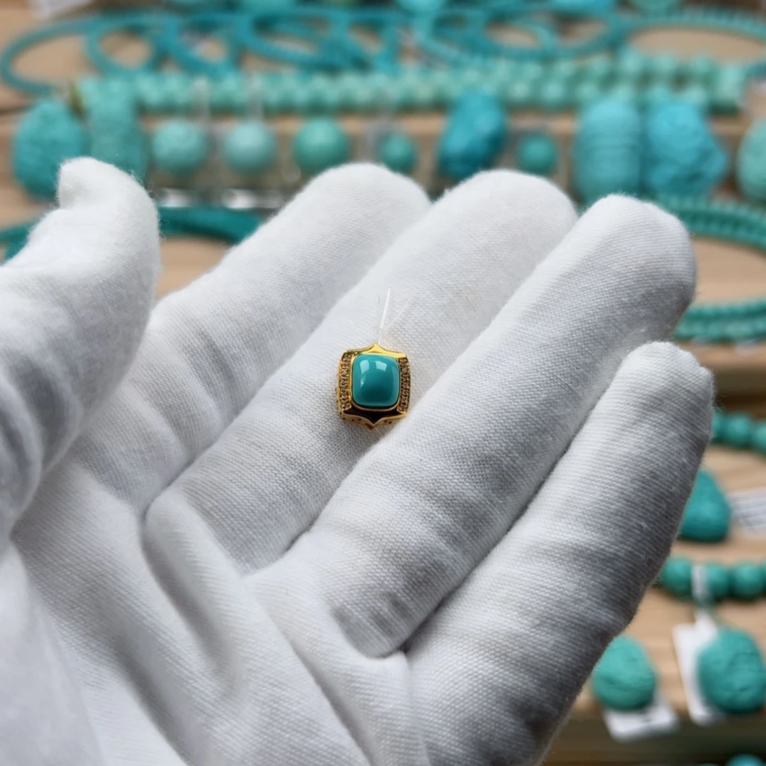 绿松石未镶嵌珠宝奇石