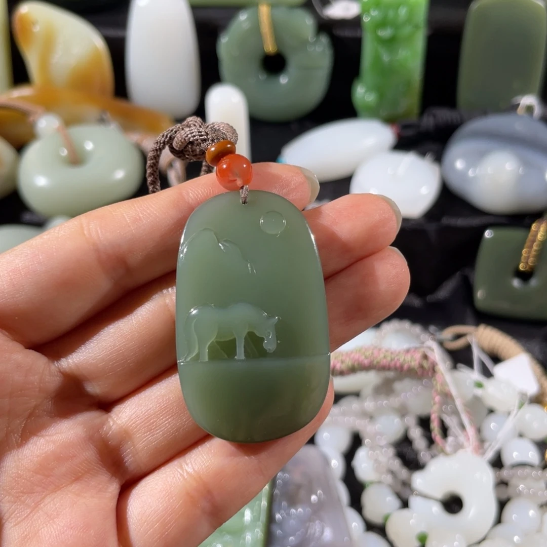 和田玉未镶嵌挂件