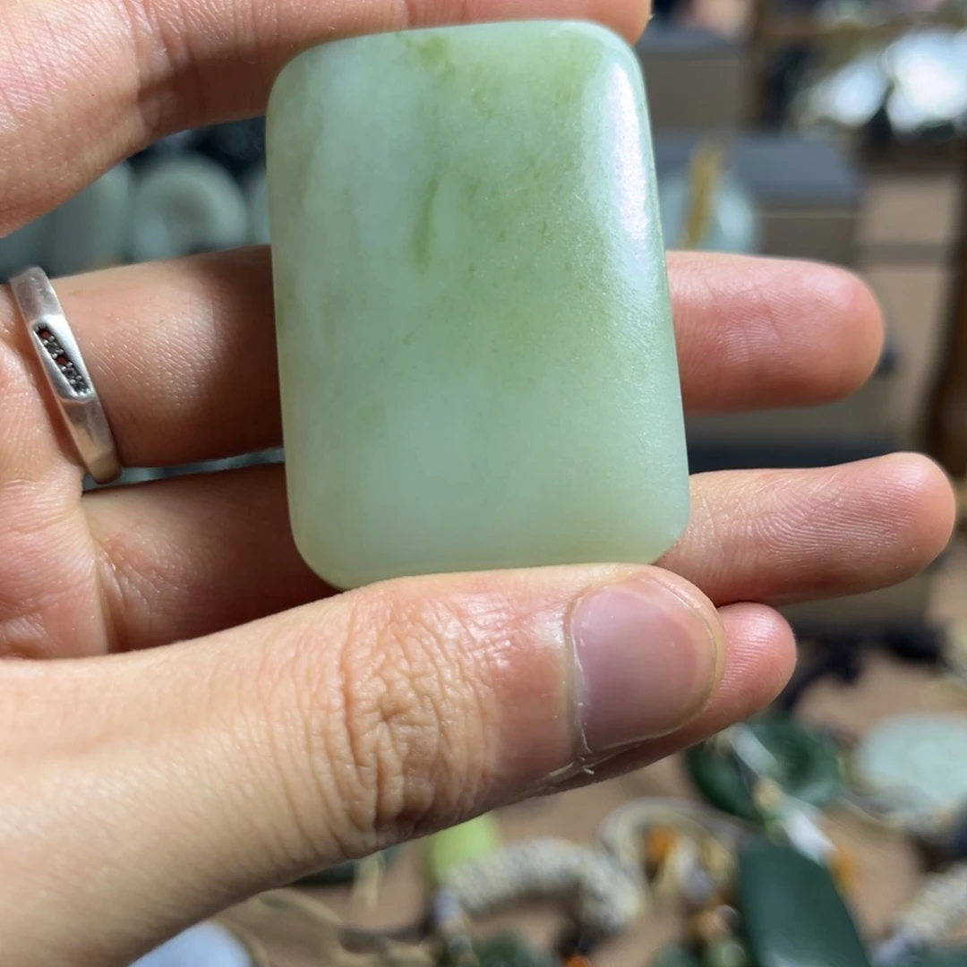 和田玉（糖玉）未镶嵌颈饰