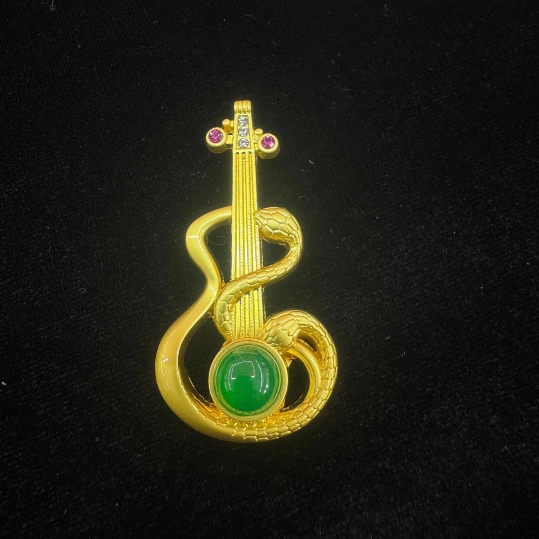 【万姐】音律释然琵琶玛瑙吊坠合金镶嵌赠合金链【YPN676】