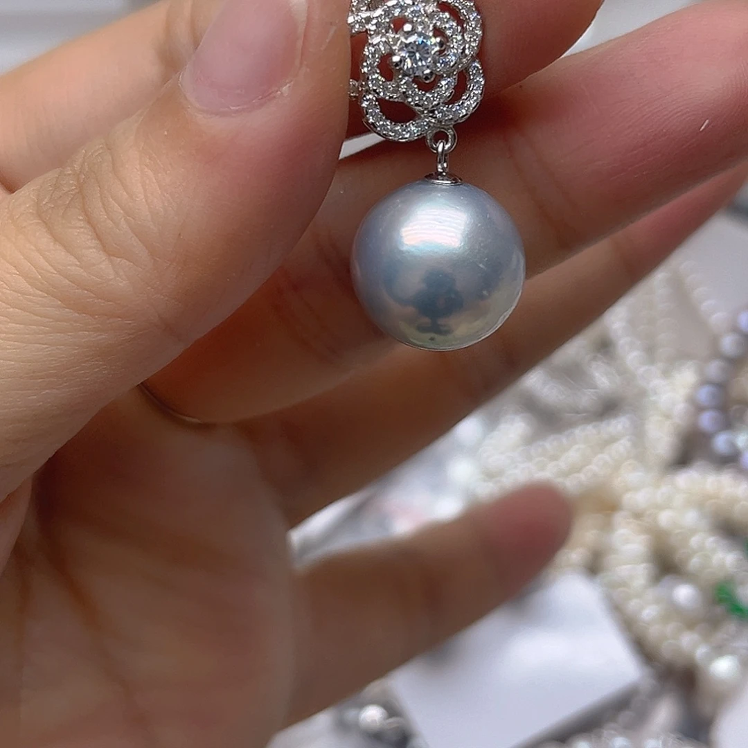 淡水珍珠吊坠耳钉的银S925镶嵌