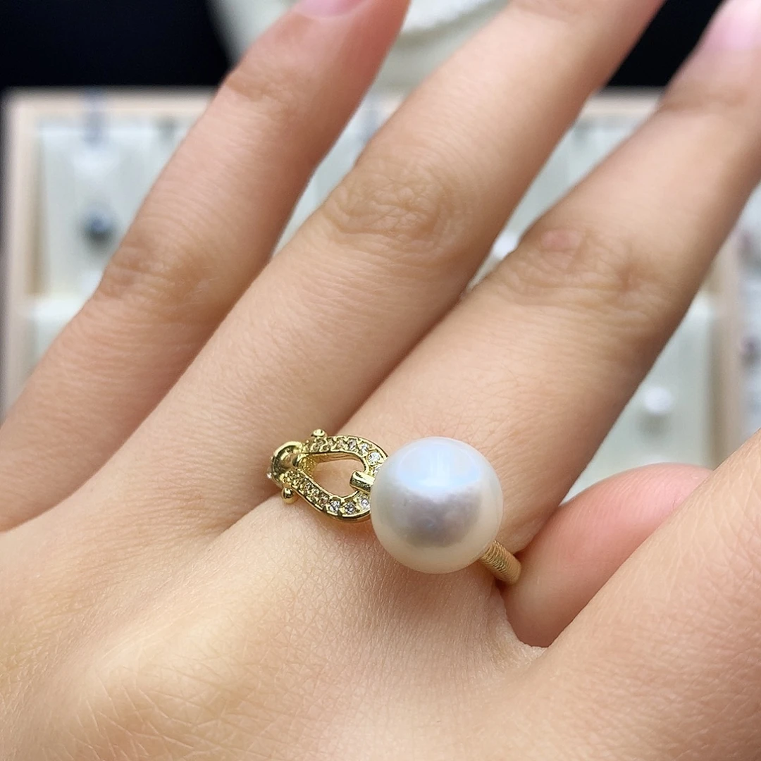 淡水珍珠合金颈饰