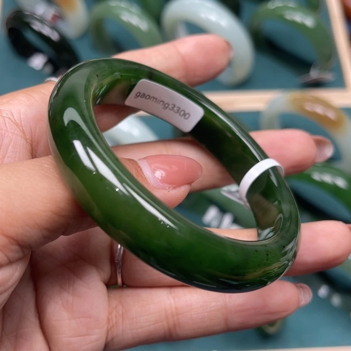 和田玉（碧玉）手镯未镶嵌