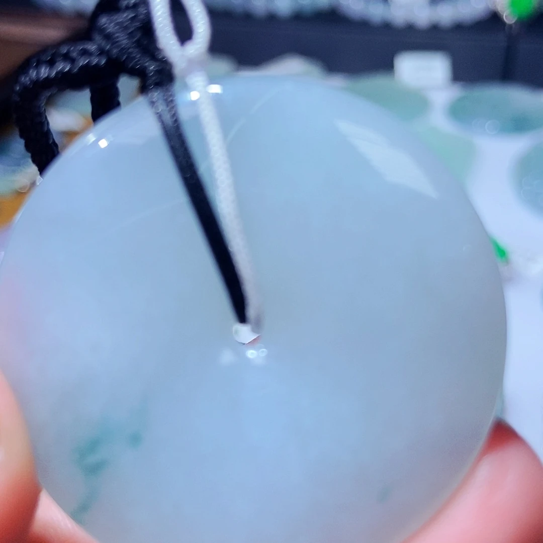 颈饰未镶嵌翡翠一