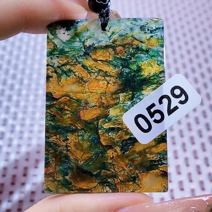 玛瑙/玉髓颈饰合金?