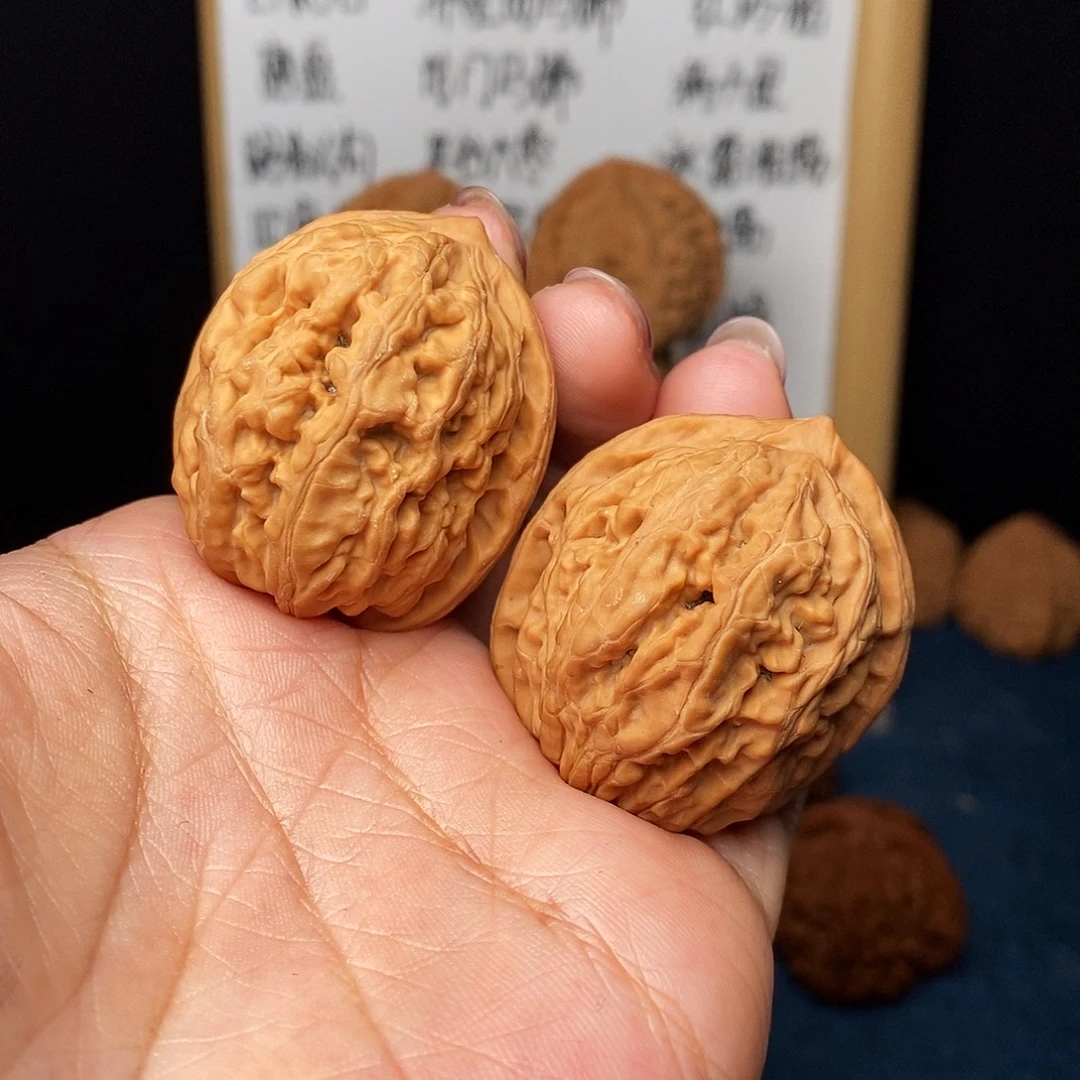 文玩核桃把件凤凰台