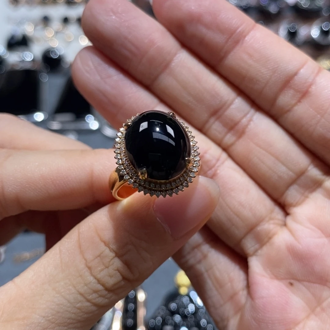 18K金镶嵌戒指翡翠墨翠