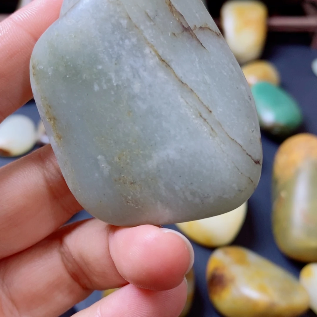 未镶嵌和田玉（糖玉）珠宝奇石