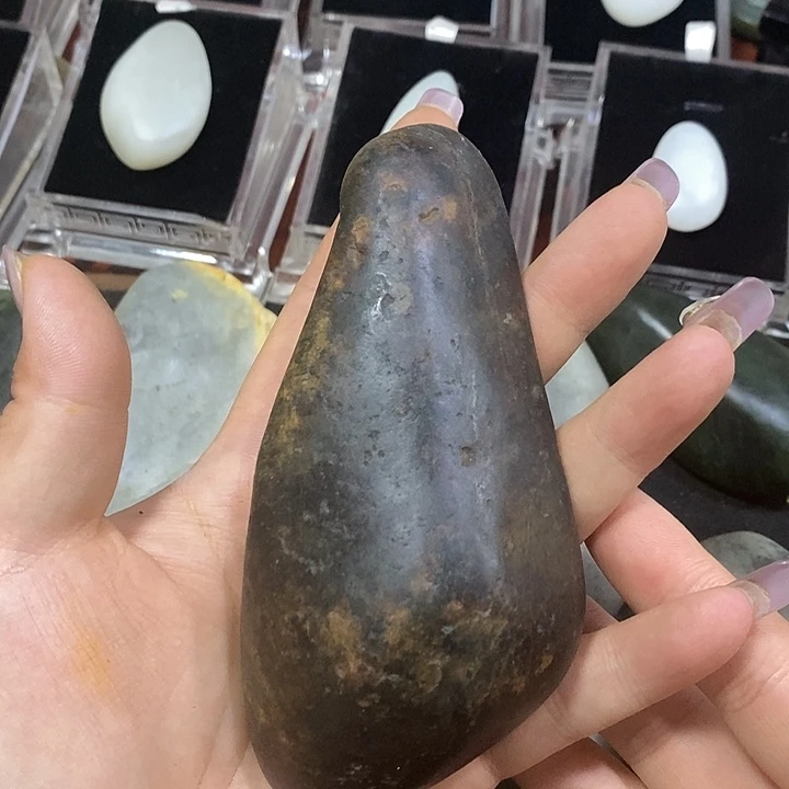 和田玉（糖玉）未镶嵌把件