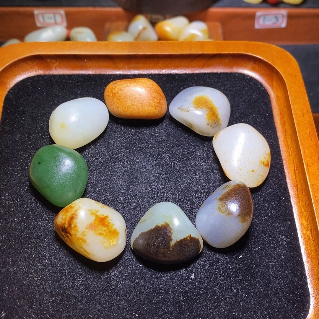 天***用和田玉未镶嵌手链