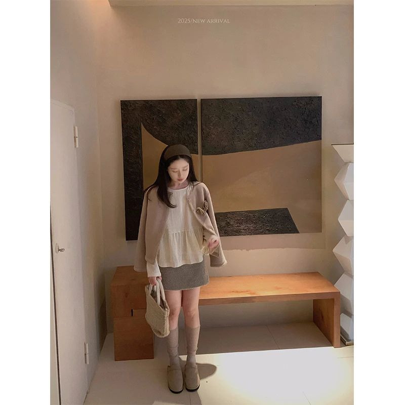 “蓝莓和芝士”（清仓款NO退NO换)胸花外套_羊毛呢裙_纹理娃娃上衣