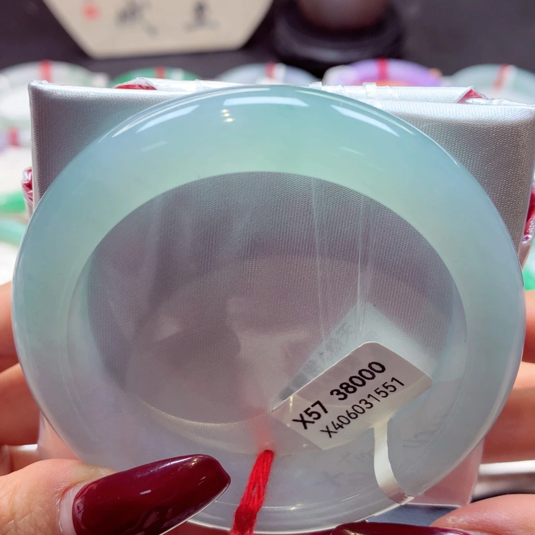 翡翠手镯未镶嵌泥鳅背38号66