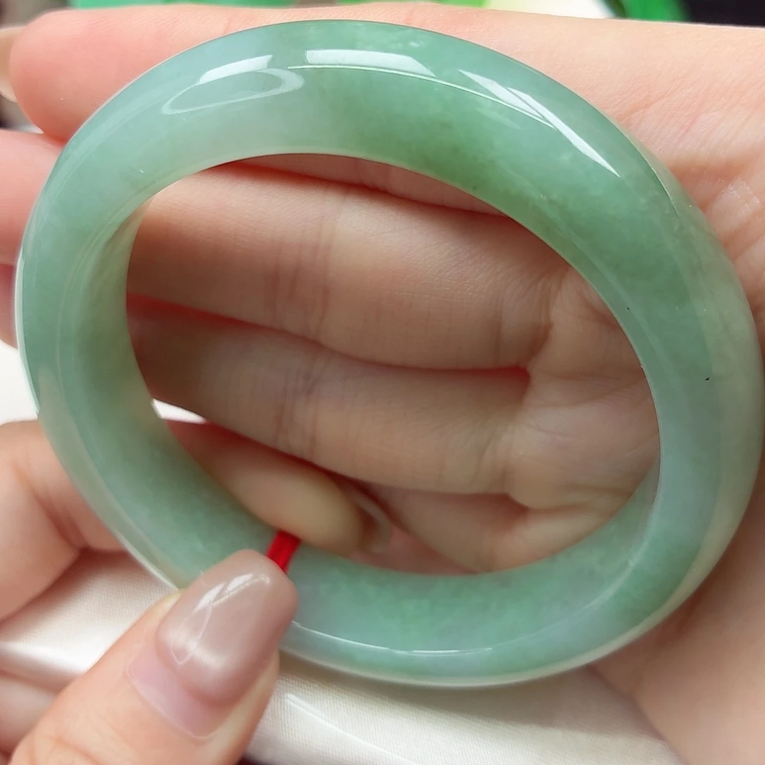 翡翠未镶嵌手镯正圈4号