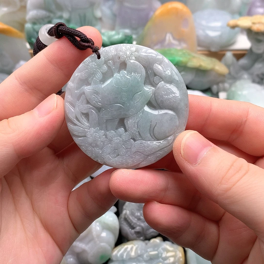 吊坠(不含链)未镶嵌翡翠