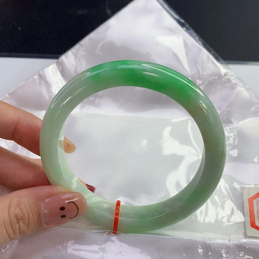 翡翠手镯未镶嵌天然翡翠A货010
