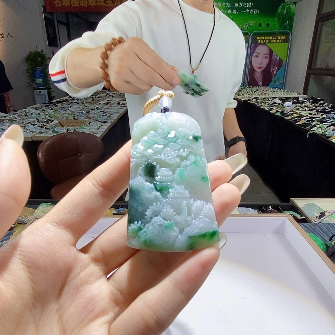 颈饰未镶嵌翡翠翡翠