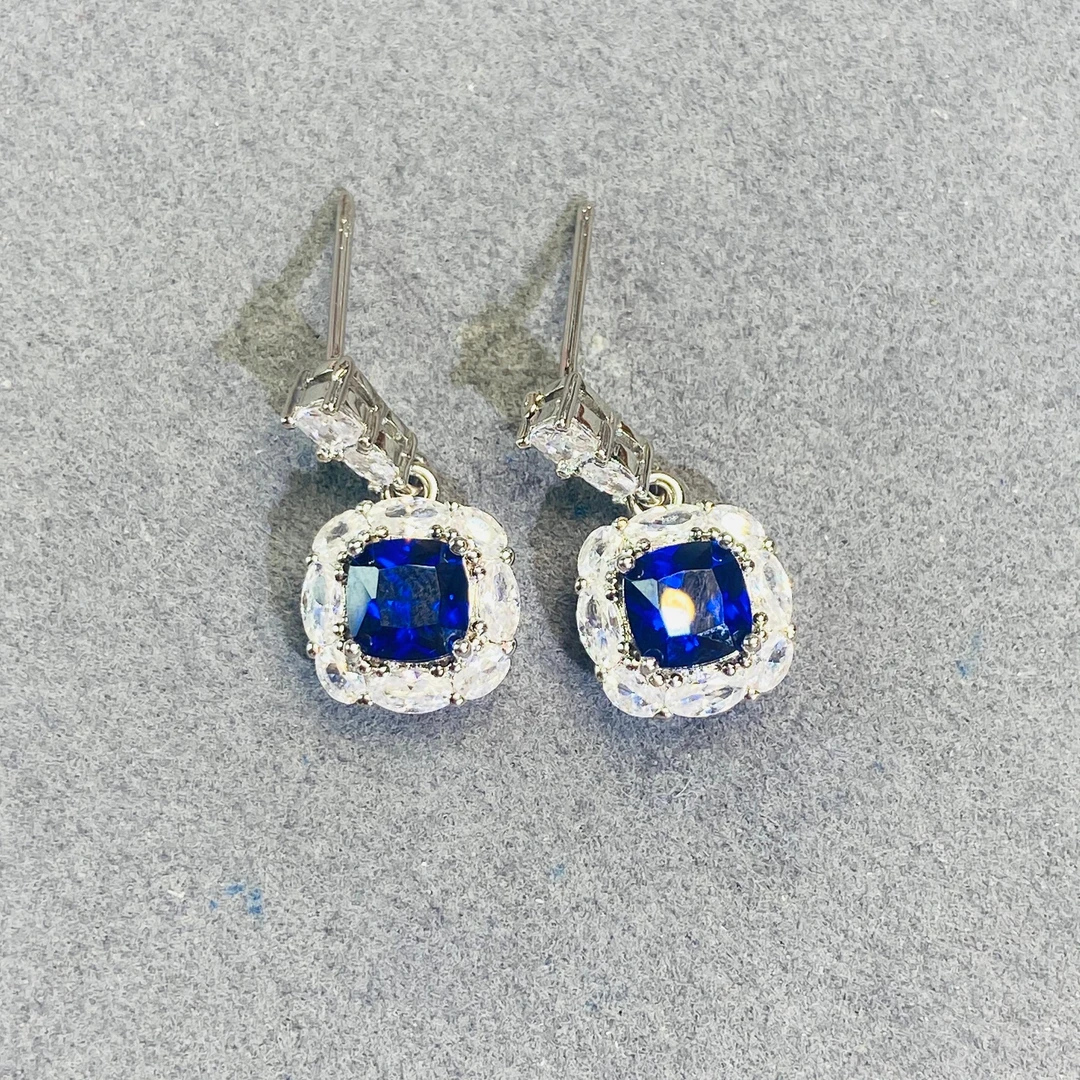 Luminora-培育蓝宝石皇家蓝耳钉心形女-高奢L615