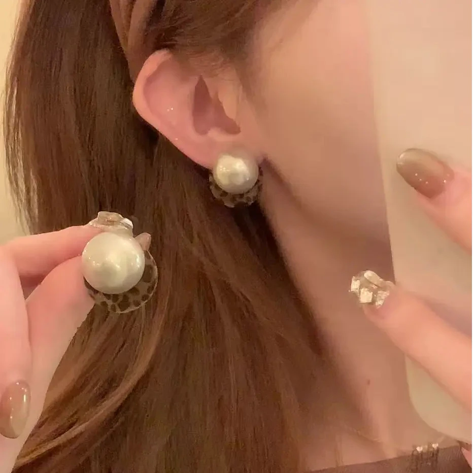 非金属亚克力耳饰 秋冬轻奢复古豹纹珍珠耳环女气质高级感