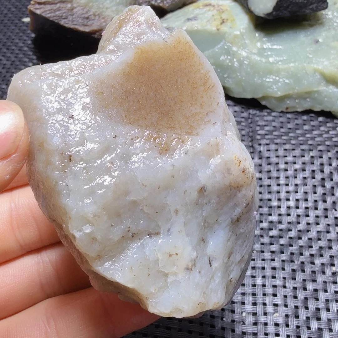 和田玉（糖玉）未镶嵌珠宝半成品