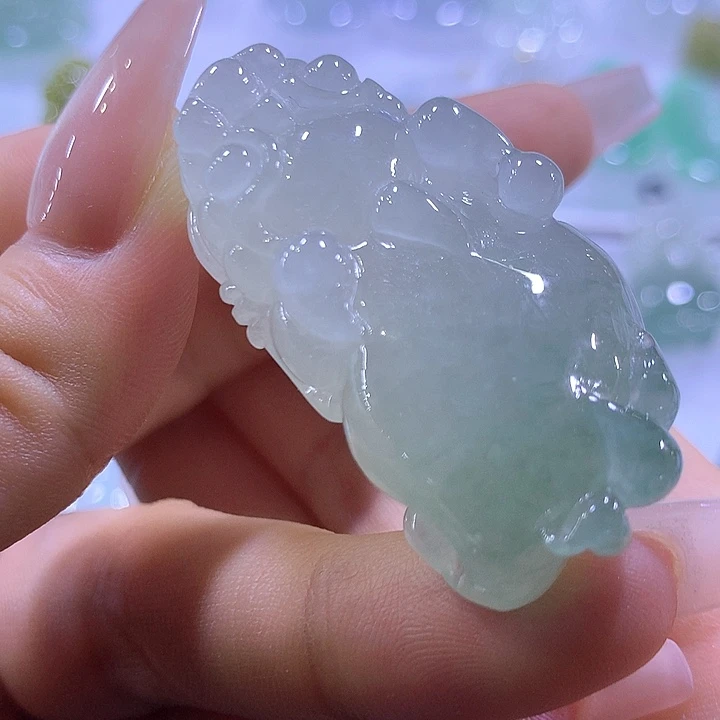 翡翠未镶嵌颈饰天然翡翠A货吊坠