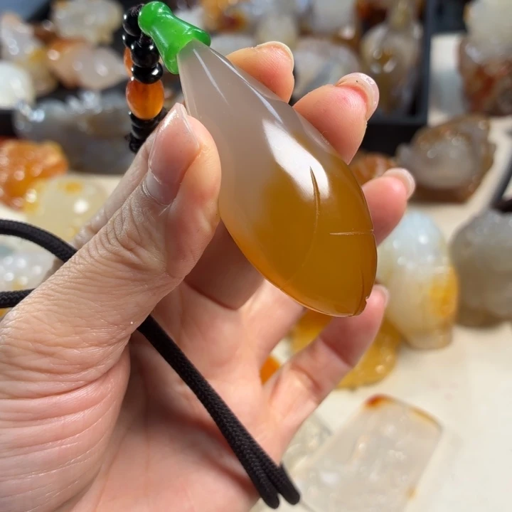 玛瑙/玉髓未镶嵌吊坠(不含链)