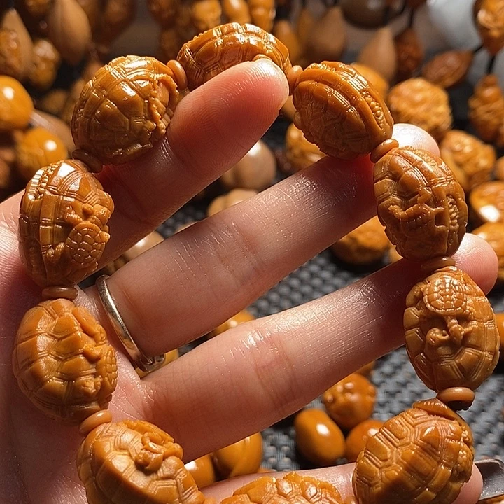 吊坠橄榄核高****包富甲天下