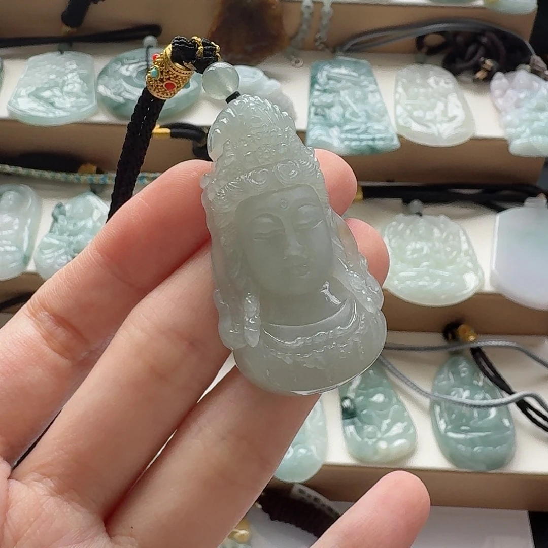 —***—颈饰未镶嵌翡翠翡翠