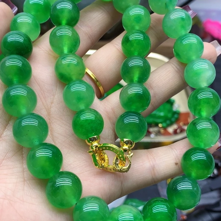 翡翠颈饰未镶嵌吊坠