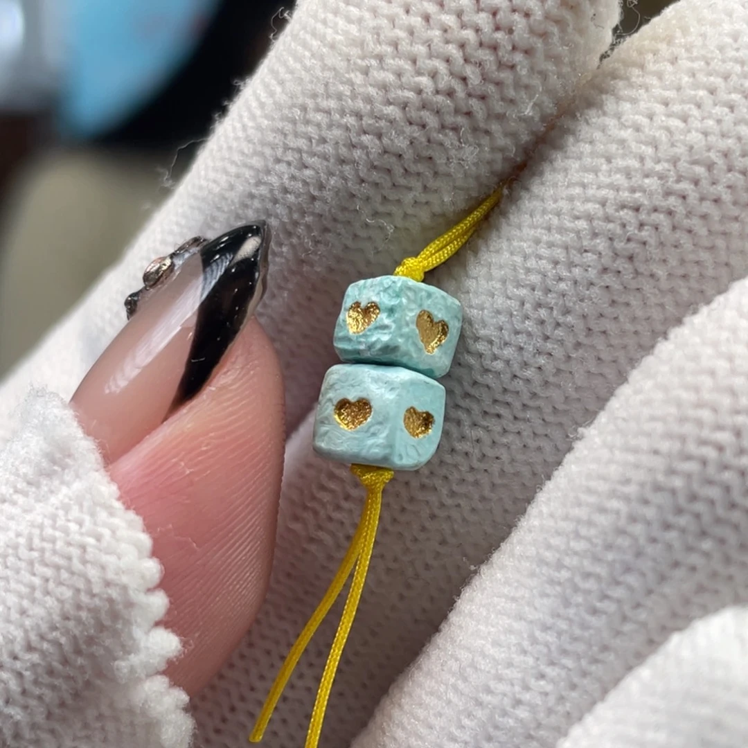 绿松石未镶嵌挂件