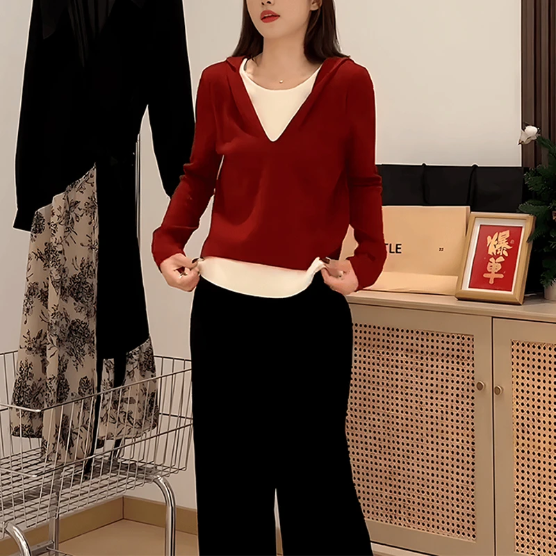 百搭安可拉红连帽长袖针织衫女毛衣秋冬2025设计感修身打底衫上衣