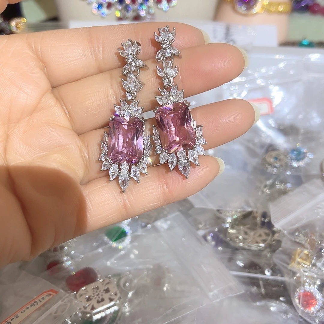 钨金璀璨夺目耀眼