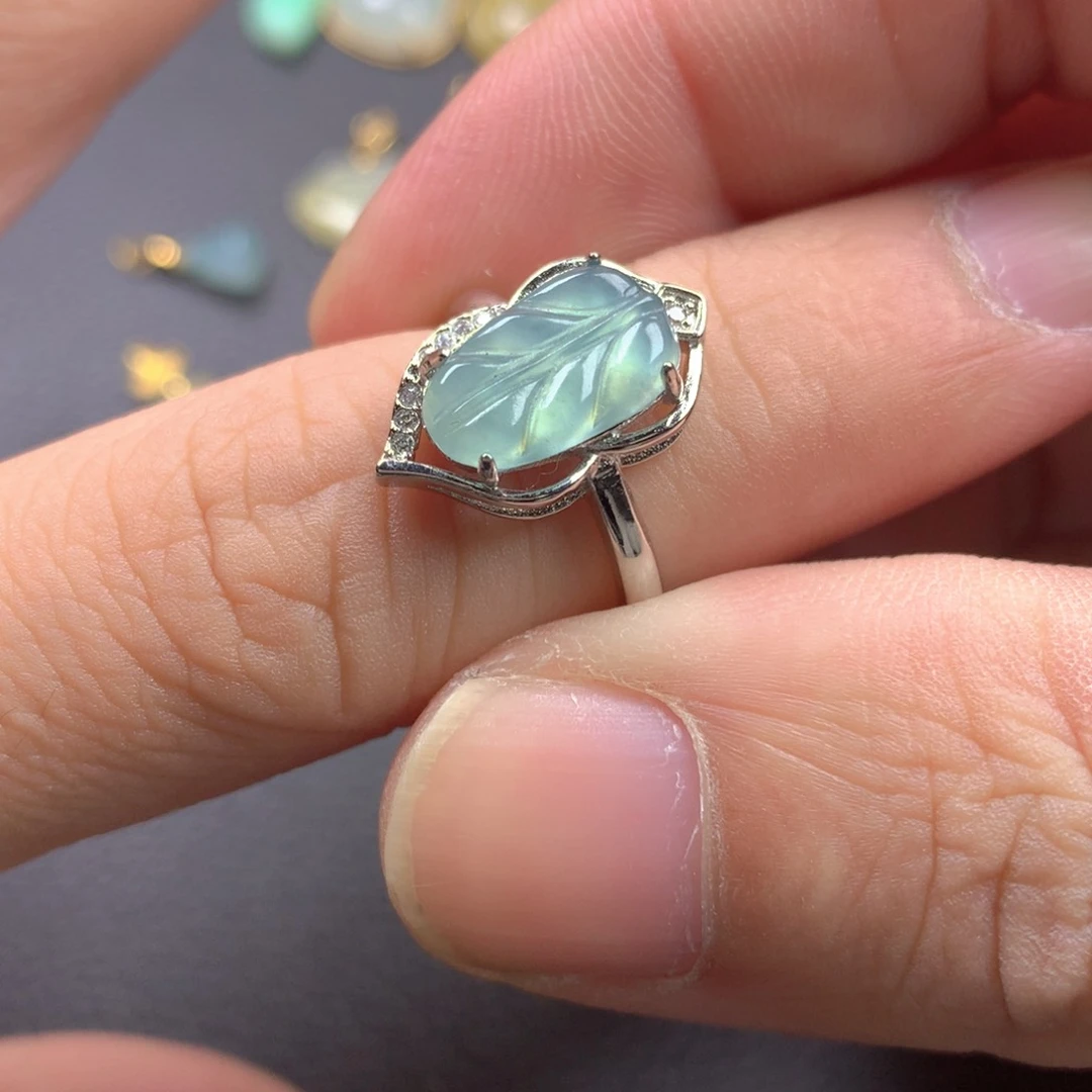 【闪购商品】颈饰未镶嵌翡翠翡翠