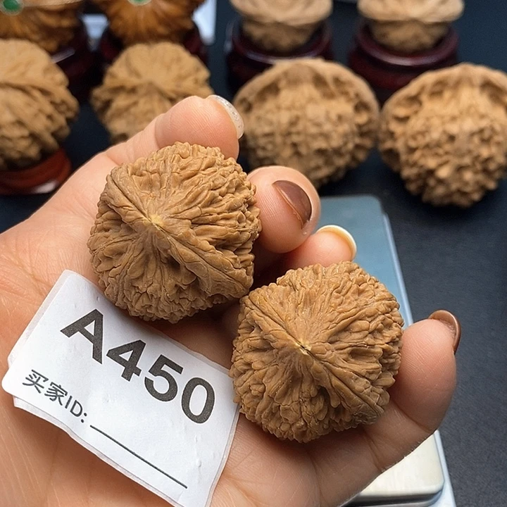 文玩核桃吊坠蒜头3.4