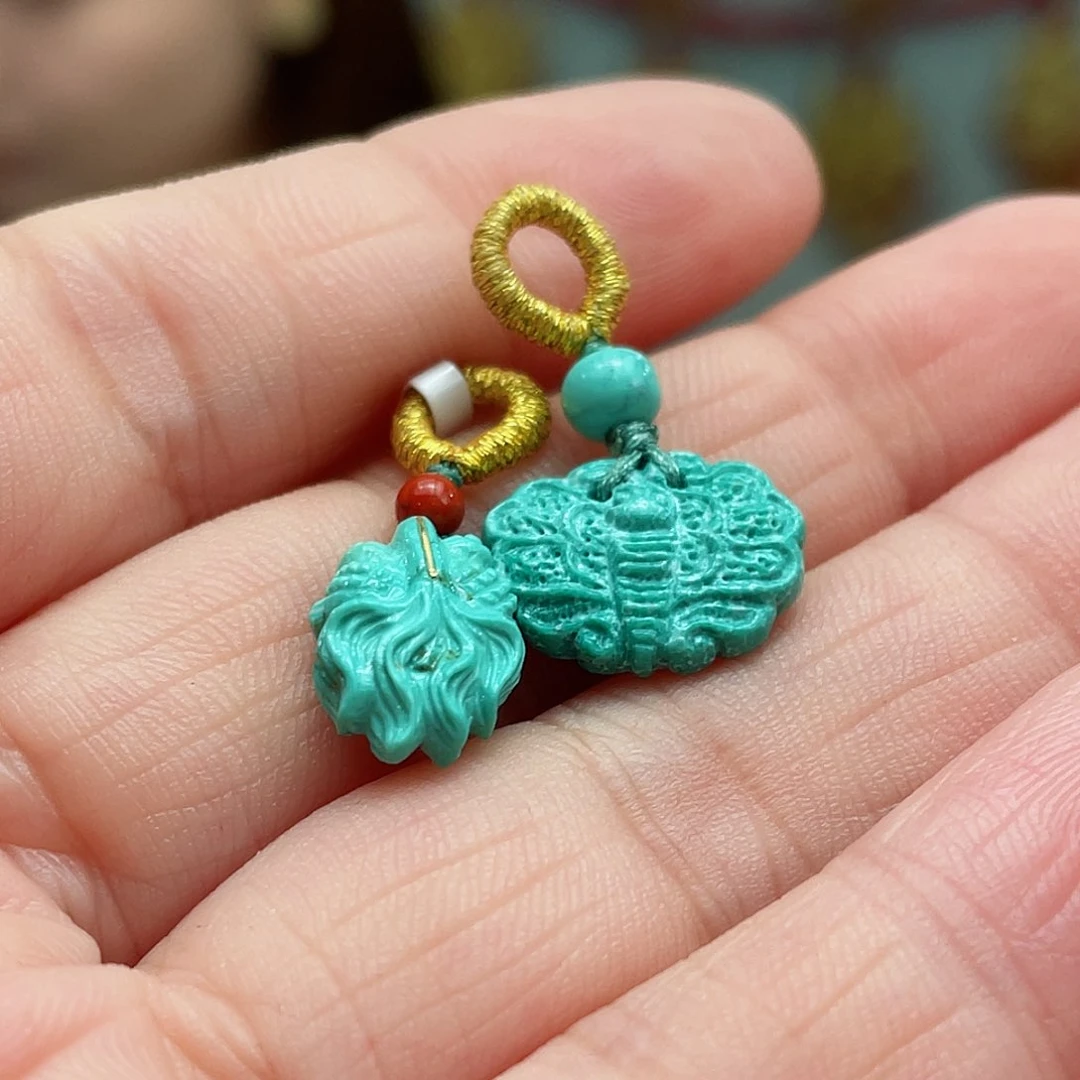 绿松石颈饰未镶嵌