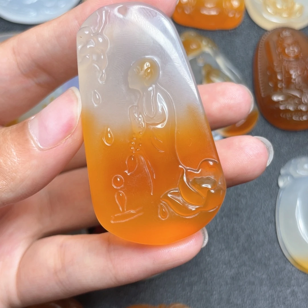 未镶嵌颈饰玛瑙/玉髓