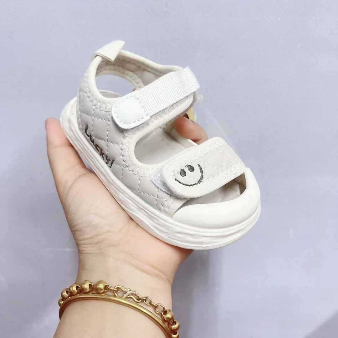 男女宝时尚百搭半包头休闲凉鞋A55（巴家 ）